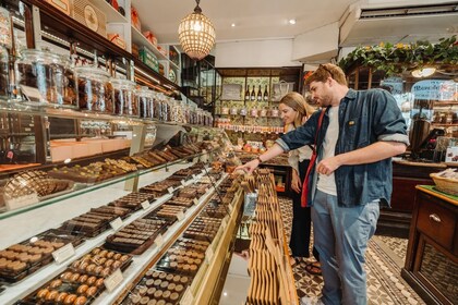 Paris Pastries and Passageways Tour