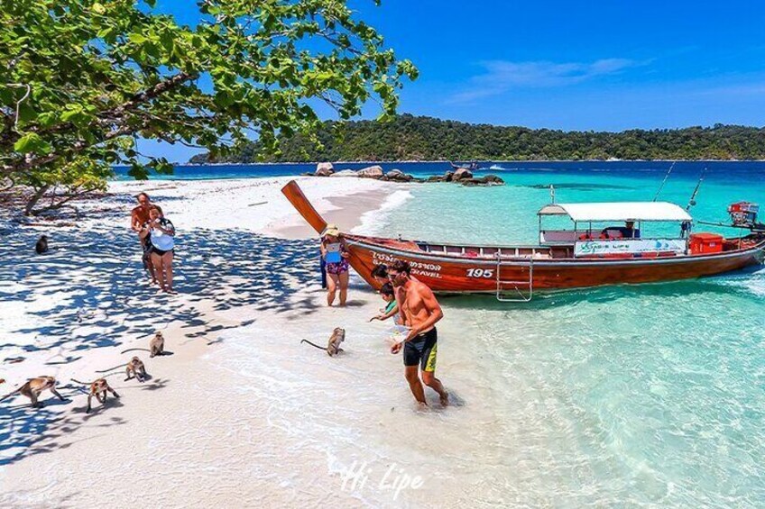 Full-Day Koh Lipe 7 Islands Snorkeling Experience with Lunch