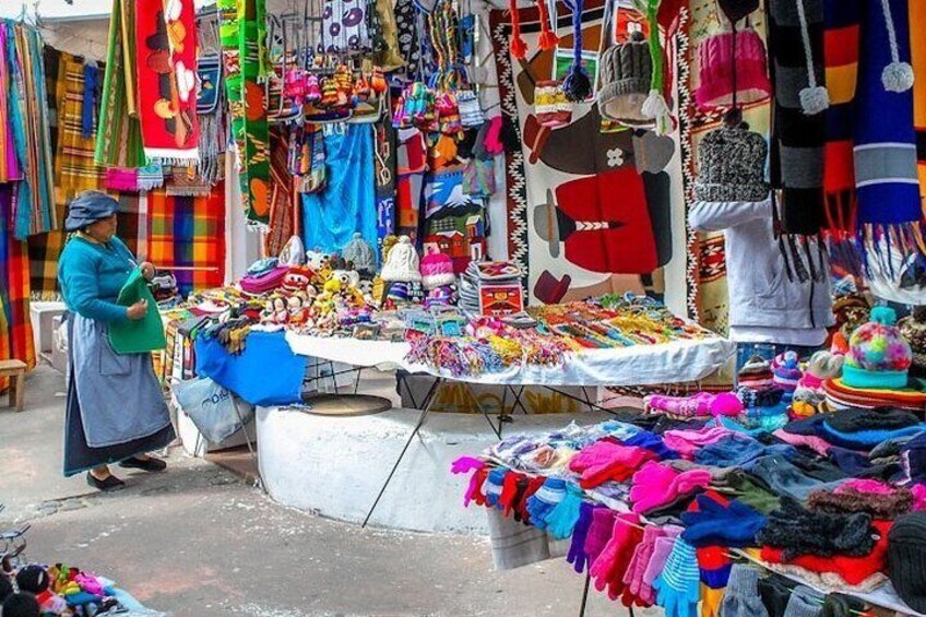 Otavalo, Peguche, Family Local Experience.