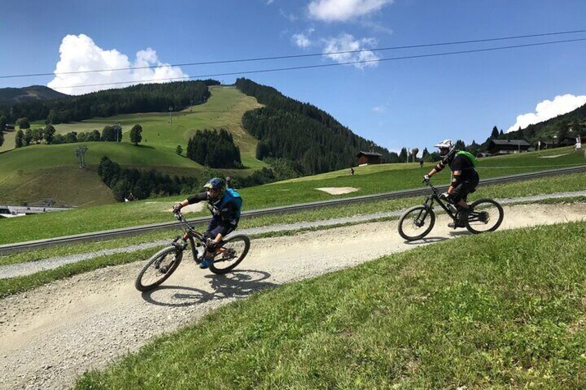 City and Mountain Bike Tour in Salzburg(Bike not included)