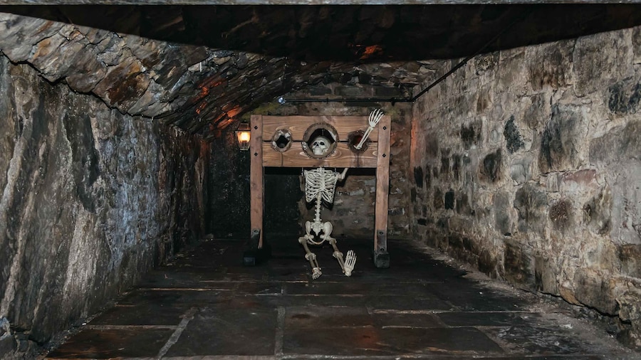 Edinburgh: Old Town and Underground Historical Tour