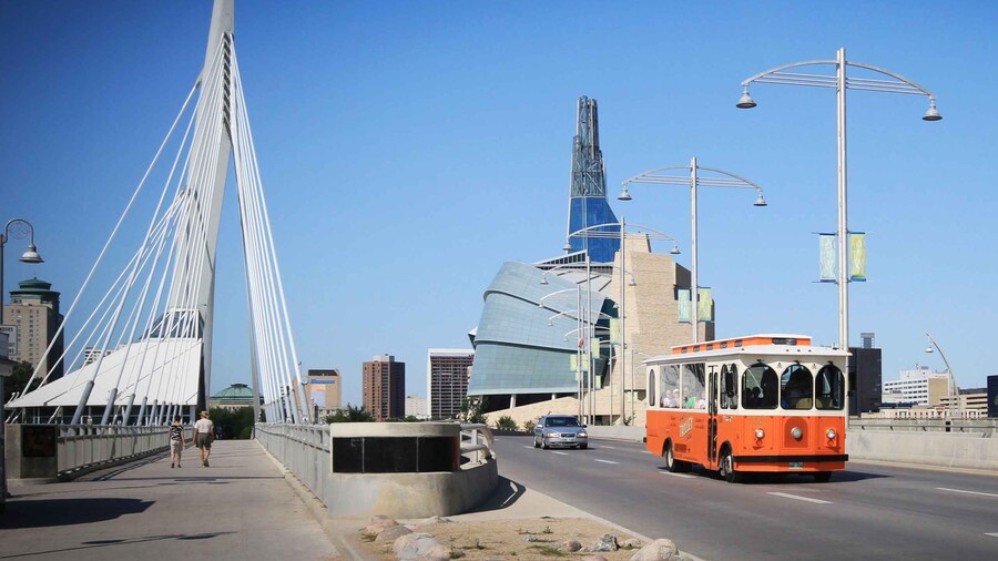 Winnipeg: 2-Hour City Trolley Tour