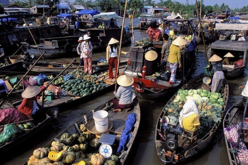 Full-Day Trip to Cai Be Village and Mekong Delta Boat Ride