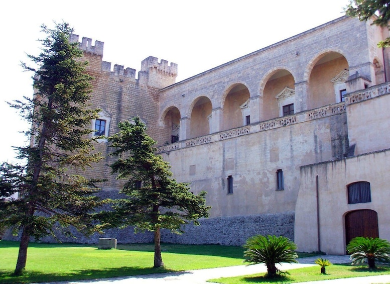 Mesagne: Private Tour of Ancient Town and Outdoor Museum