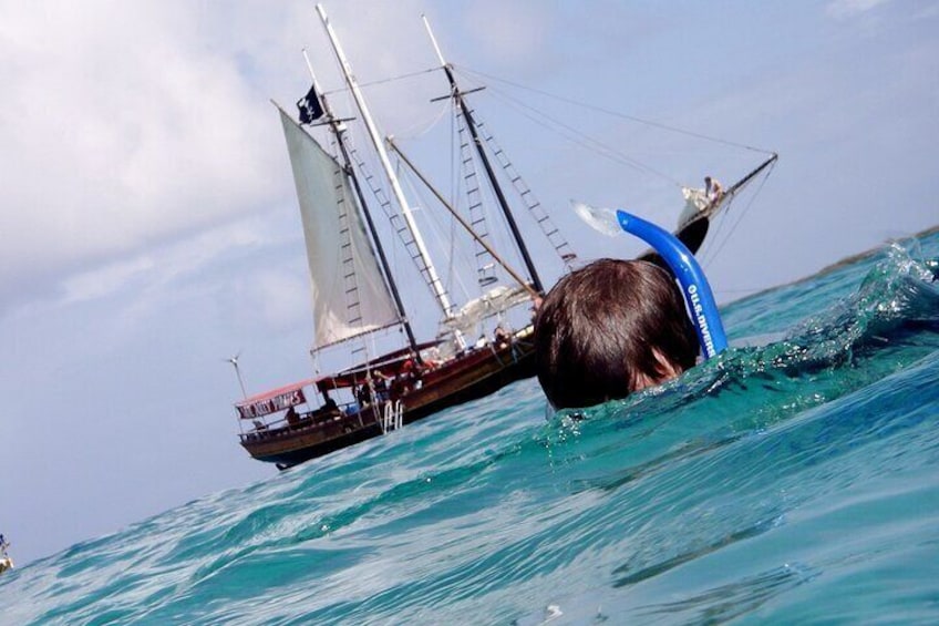 Jolly Pirate Morning Sail and Snorkel Cruise in Aruba