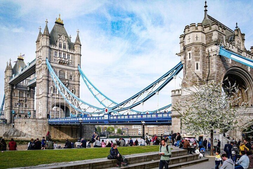 Tower Bridge, London. 