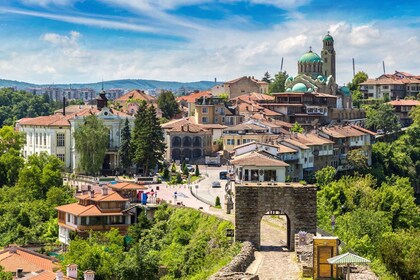 Desde Bucarest: excursión de un día en grupo pequeño a la Bulgaria medieval