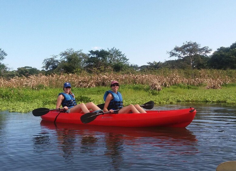 Picture 4 for Activity Las Isletas: Kayak Tour