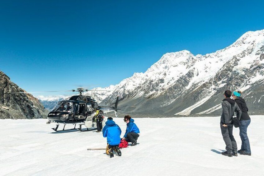 The Adventurer: Tasman Glacier Heli-hike