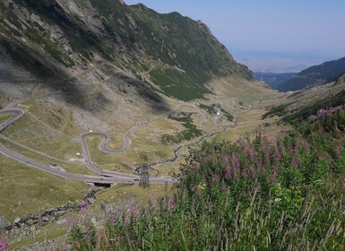 布拉索夫：Transfagarasan 公路-巴里亚湖-卡尔塔修道院