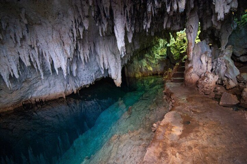 Swim in a Cave