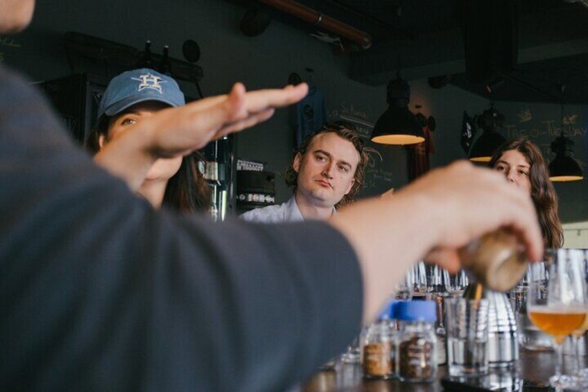 3.5-Hour Guided Original Craft Beer Tour in Berlin
