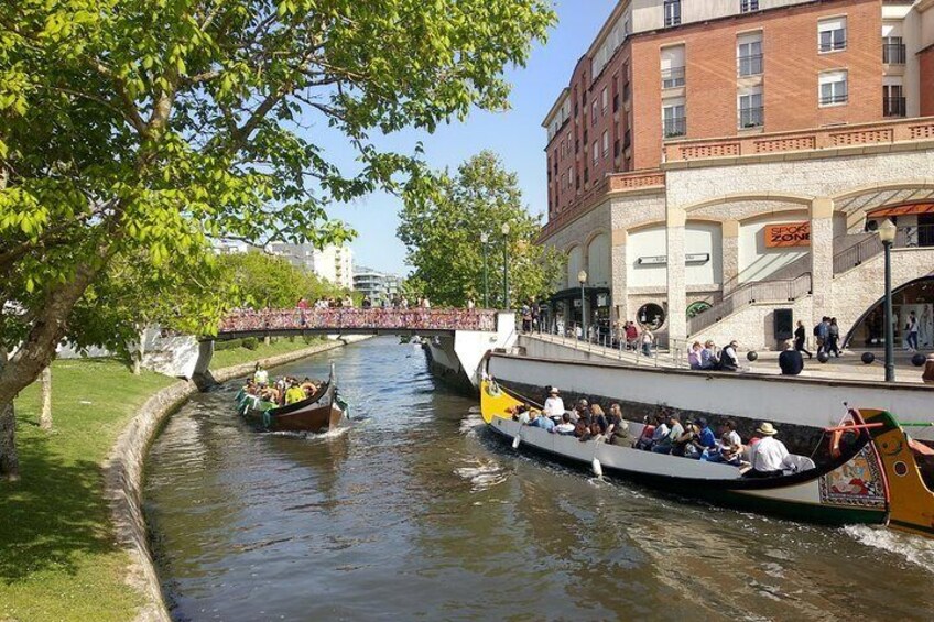 Strolling on the canals!