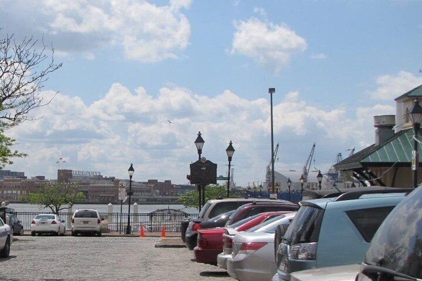 Fells Point Food Tour in Baltimore