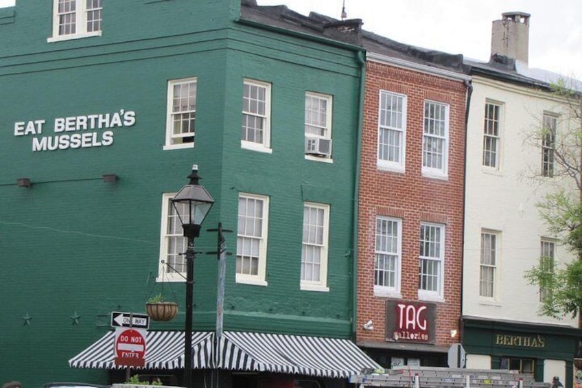 Fells Point Food Tour in Baltimore