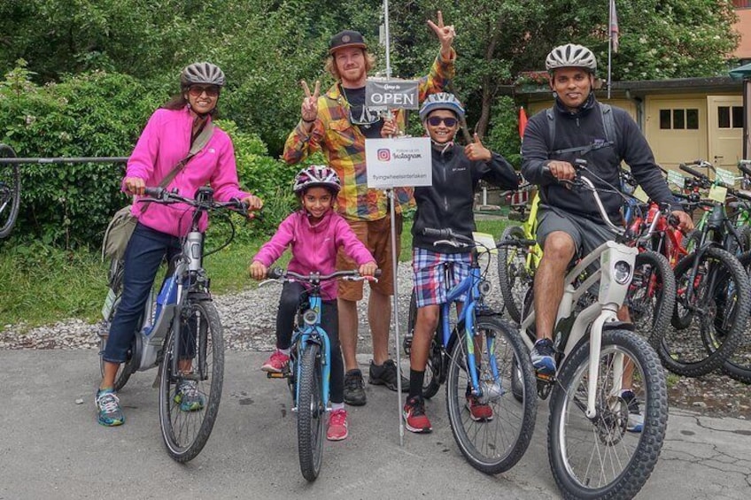 Interlaken 3-Hour Guided E-Bike Tour with a Farm and Ancient Villages Visit