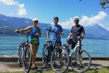 Interlaken Tour guiado de 3 horas en bicicleta eléctrica con visita a una g...