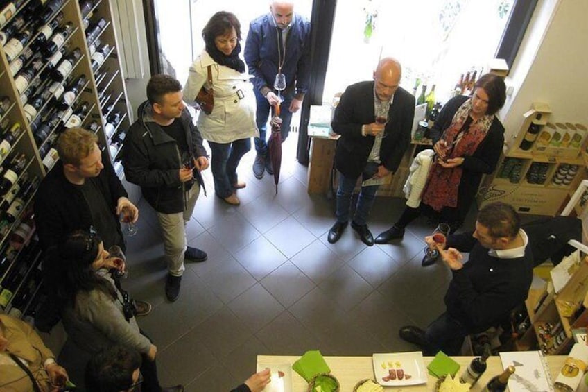 Milan Wine Tasting with Italian Sommelier