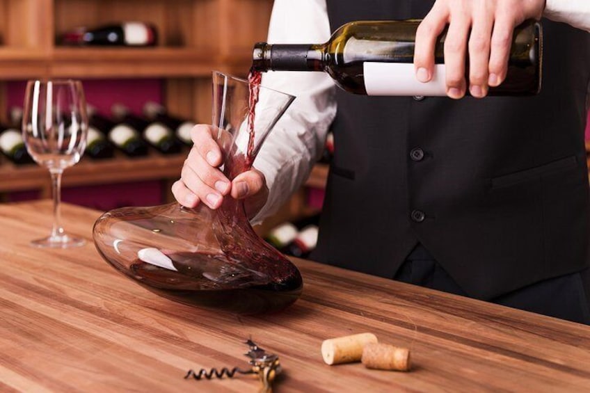 Sommelier wine tasting