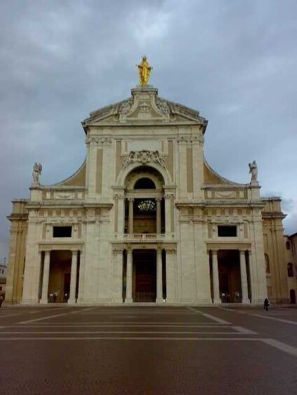 Picture 2 for Activity Assisi and Spello Full-Day Sightseeing Tour