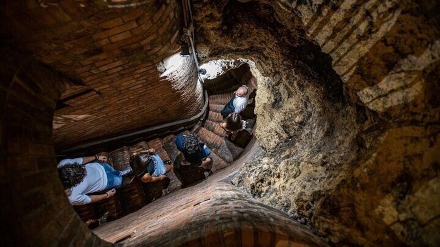 Tour of the historical cellars in Montepulciano