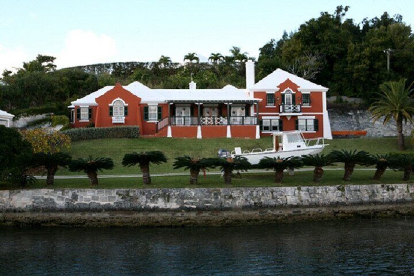 Famous Homes and Hideaways Cruise in Bermuda