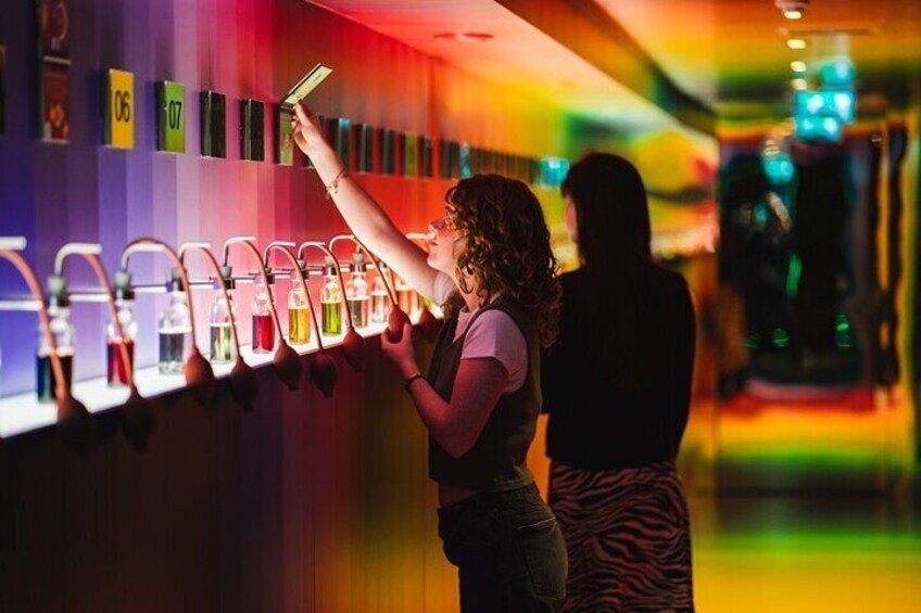 Cocktail Workshop Bols Experience in Amsterdam