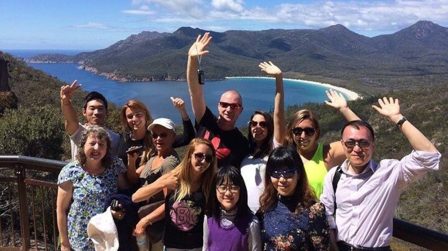 Wineglass Bay lookout