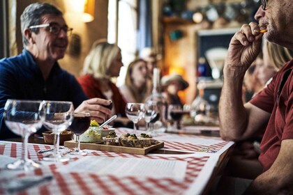 Lyon : Visite guidée de la gastronomie avec un guide local