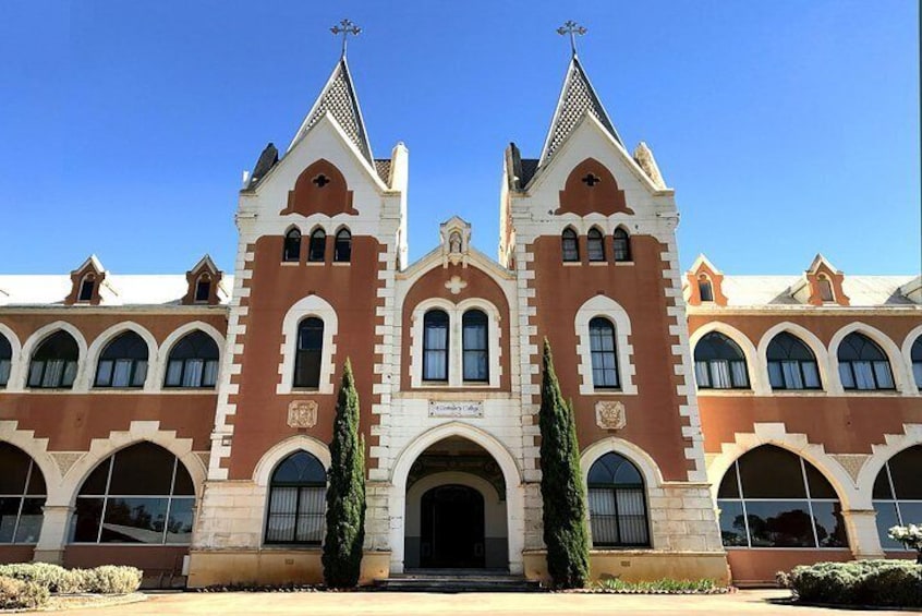 Pinnacles Desert & New Norcia Day Tour from Perth