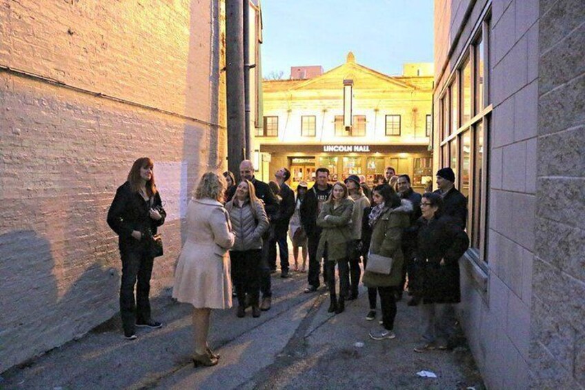 In Dillinger's Alley on a Chicago Hauntings Killers of Chicago Tour