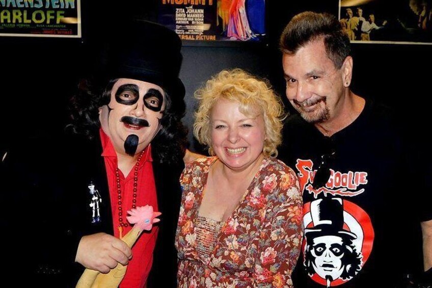 At Chicago ghost con with Svengoolie and Jim Roche, an annual tradition for fans of Chicago Hauntings and parnaormal enthusiasts around the Midwest!