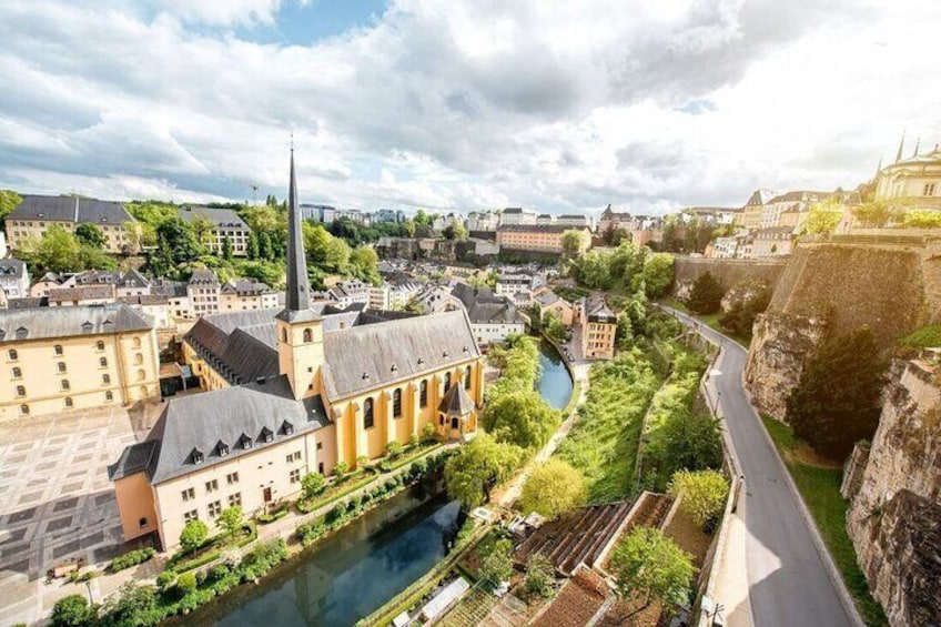 Luxembourg city walking and wine tasting tour