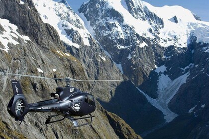 Milford Sound and the Glaciers Helicopter Tour including Landing from Queen...