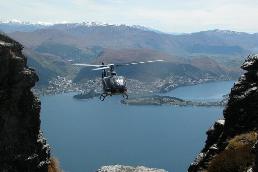 Private Champagne Picnic on a Peak with Helicopter Ride