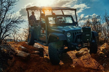 East Zion : Brushy Cove Jeep Adventure