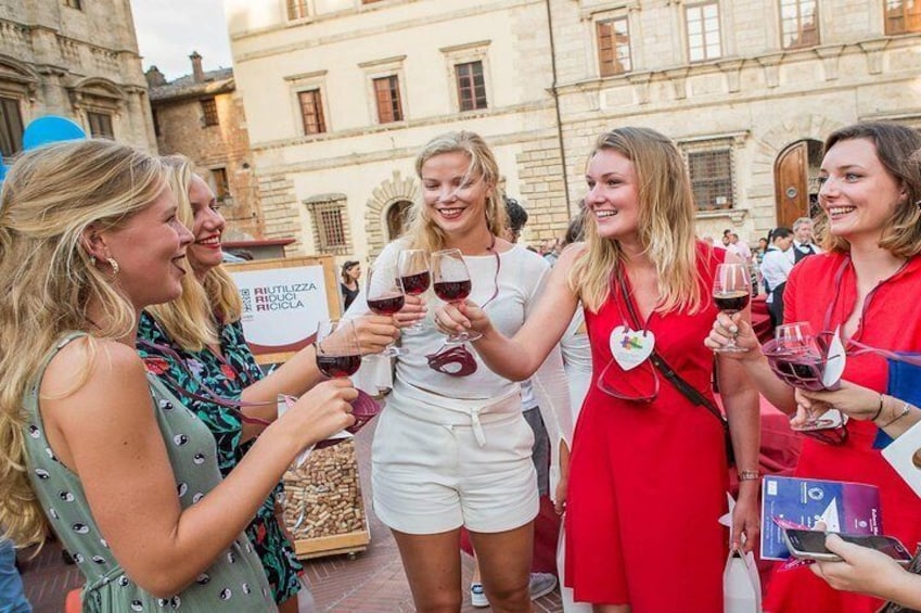 Only for Wine Lovers: Winery Tasting Tour in Montepulciano.
