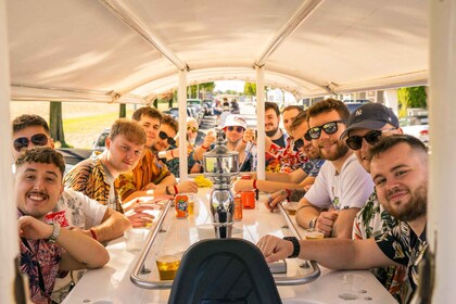 Amsterdam: Dutch Beer Bike Blast Tour med bar om bord