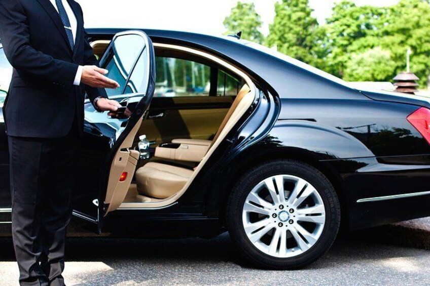 Tour in comfort and style.