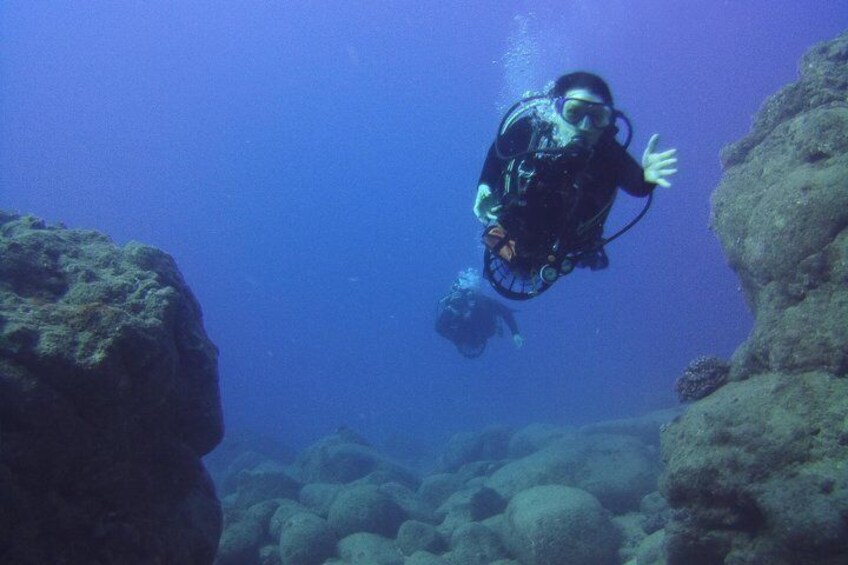 Kauai's Ultimate Scooter Adventure 2 Tank Dive (Advance Certified Divers Only)