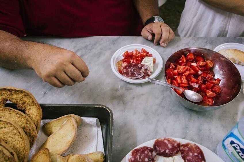 Culinary Secrets of Backstreet Naples with Culinary Backstreets 