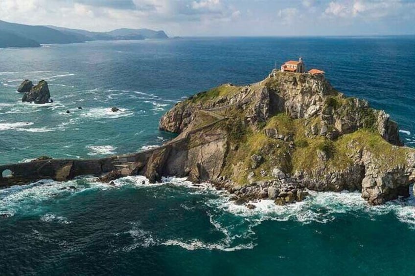 San Juan de Gaztelugatxe with Winery Visit and Lunch (From Bilbao)