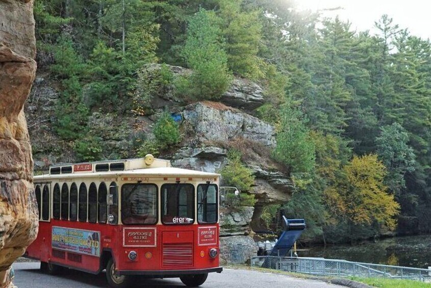 City and History Trolley Tour in Wisconsin Dells