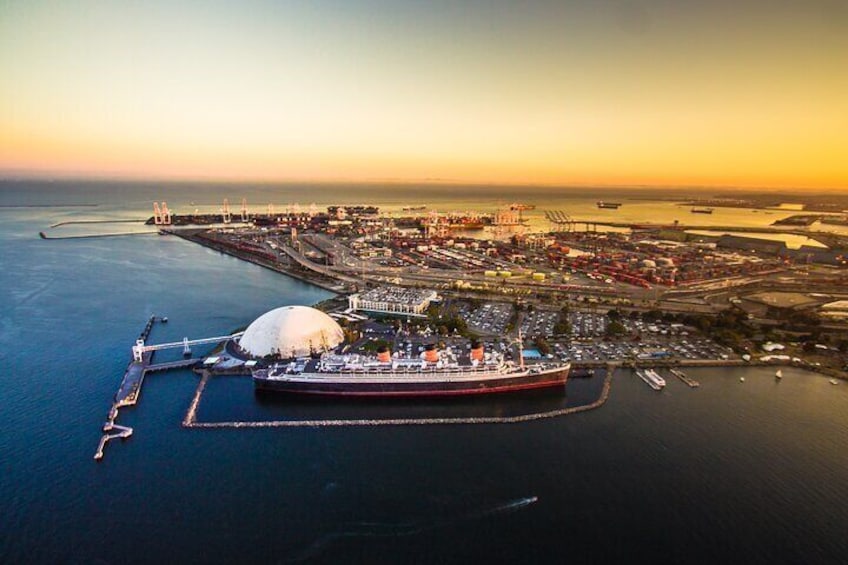 Ultimate Tour of Long Beach and Los Angeles by Helicopter