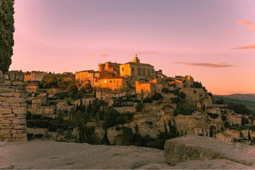 Half Day Hilltop Villages of Luberon Tour from Avignon