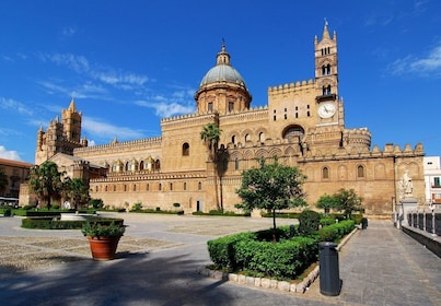 Palermo, Monreale and Mondello Private Tour with Street Food