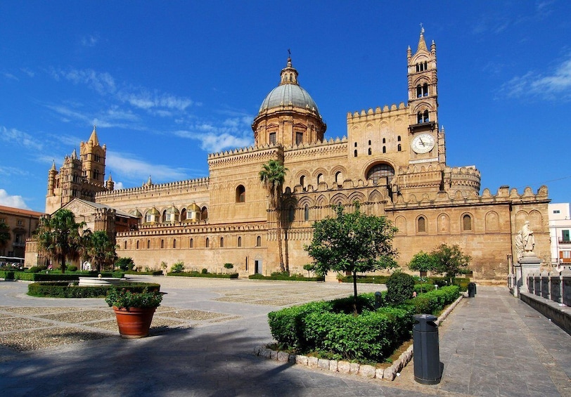 Picture 8 for Activity Palermo, Monreale and Mondello Private Tour with Street Food