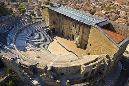 Roman heritages and Chateauneuf du Pape Wine Tour from Avignon