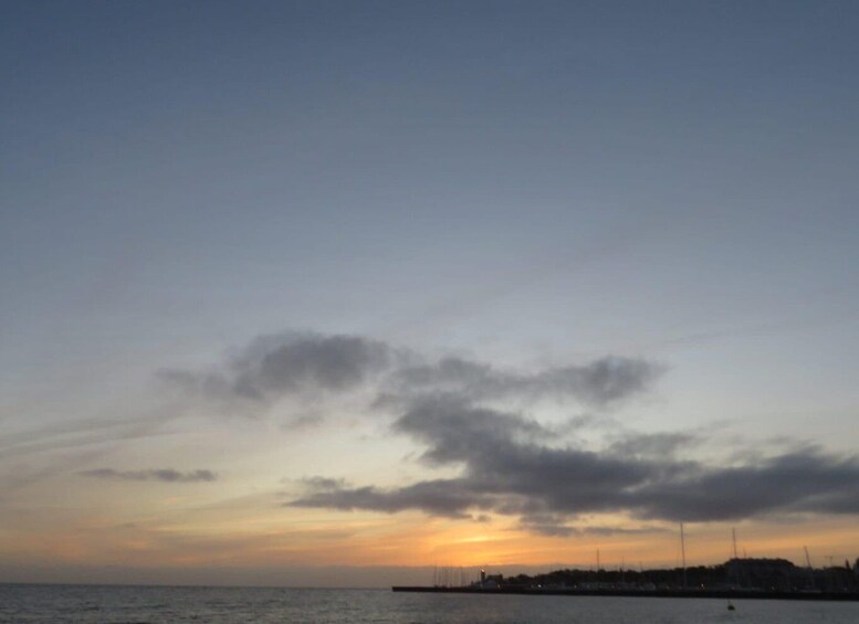 Picture 3 for Activity Cascais: Sunset Boat Trip with Welcome Drinks