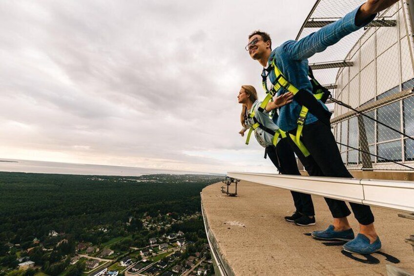 Walk on the Edge Attraction Ticket: Walk Along the Edge of Tallinn TV Tower